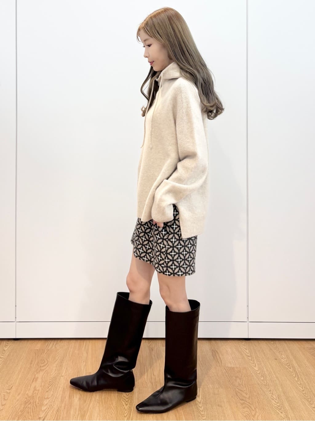 清水夏姫さんの「DRESSTERIOR｜オーバーラップサークルショートパンツ」を使ったコーディネート