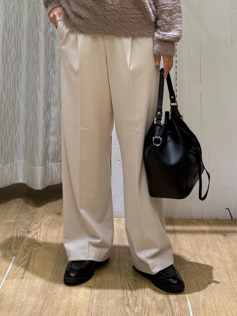 chさんの「THE SHOP TK｜【華やかで柔らか】ふわふわフェザーニット/洗える・前後2WAY」を使ったコーディネート