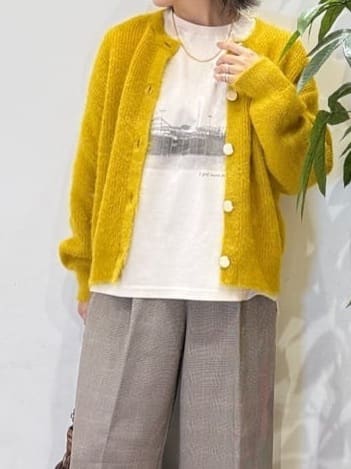 misakiさんの「SHOO･LA･RUE｜グラフィックアソート ベーシックロンT」を使ったコーディネート