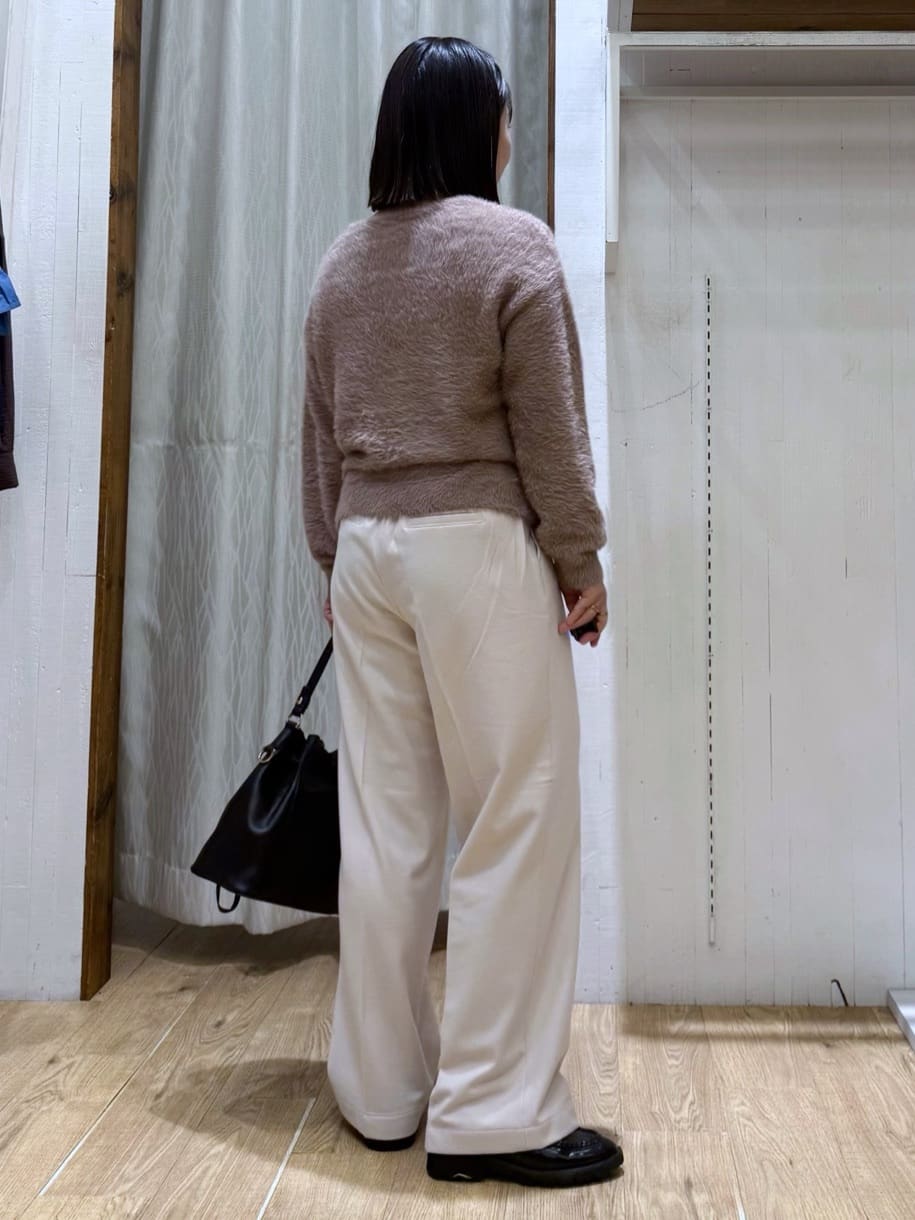 chさんの「THE SHOP TK｜【華やかで柔らか】ふわふわフェザーニット/洗える・前後2WAY」を使ったコーディネート