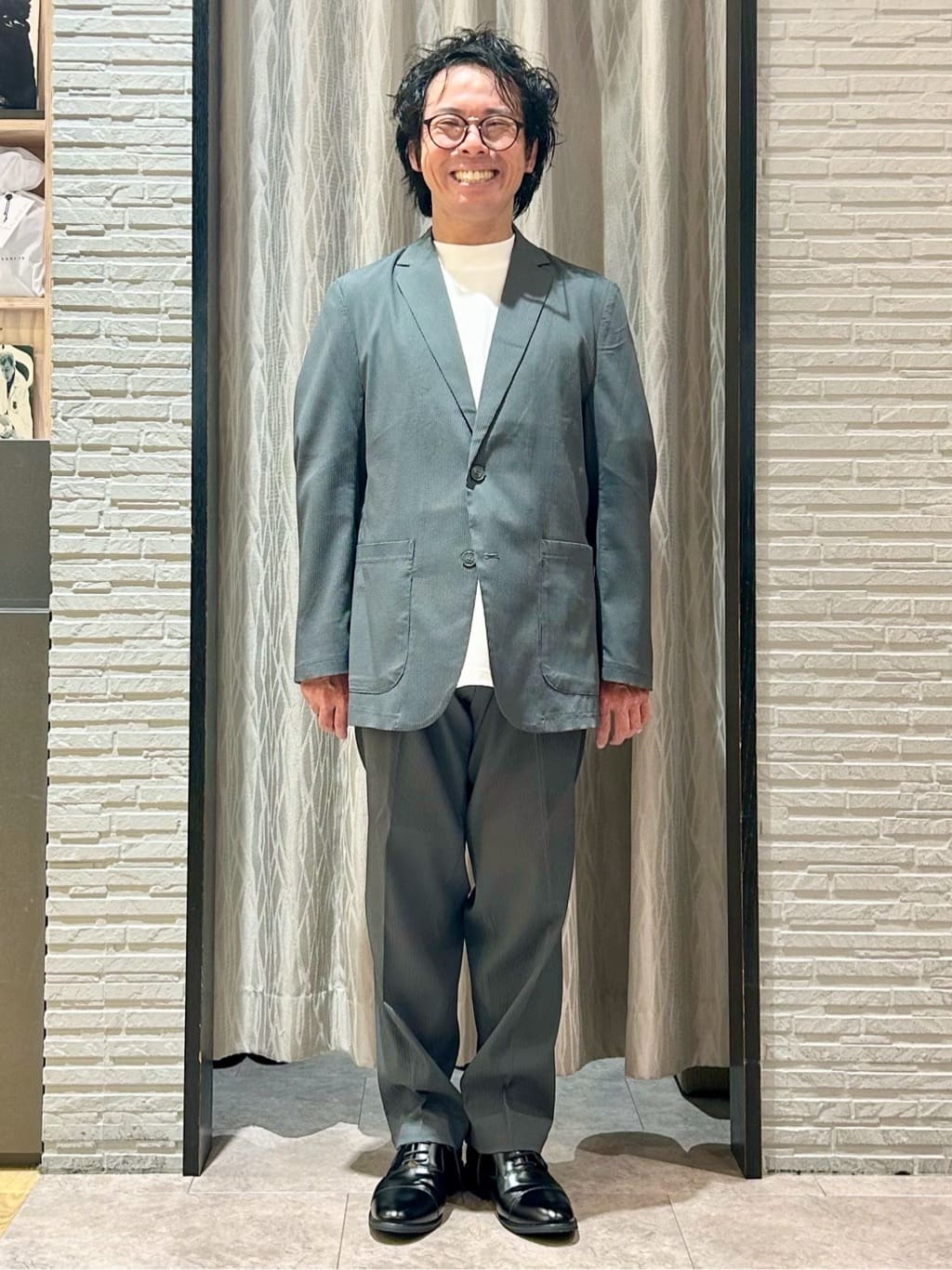 KENJI Iさんの「THE SHOP TK｜【Begin/ビギン10月号掲載】楊柳スマートジャケット　軽量/洗濯機OK/セットアップ可」を使ったコーディネート