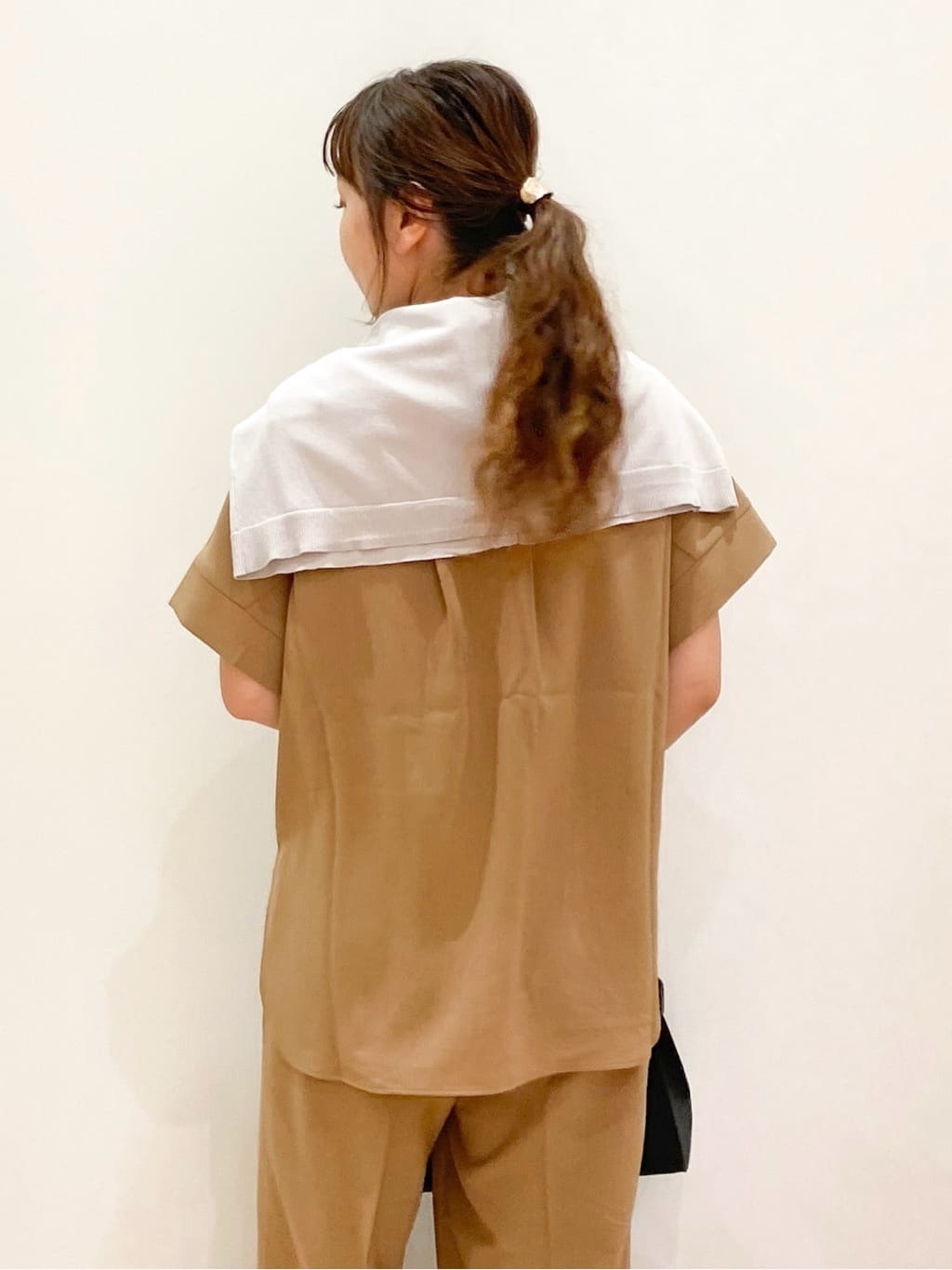 risayanさんの「OPAQUE.CLIP｜《5色展開／SS-LLサイズ》スキッパー金ボタンブラウス／セットアップ対応【防シワ／ストレッチ／洗濯」を使ったコーディネート