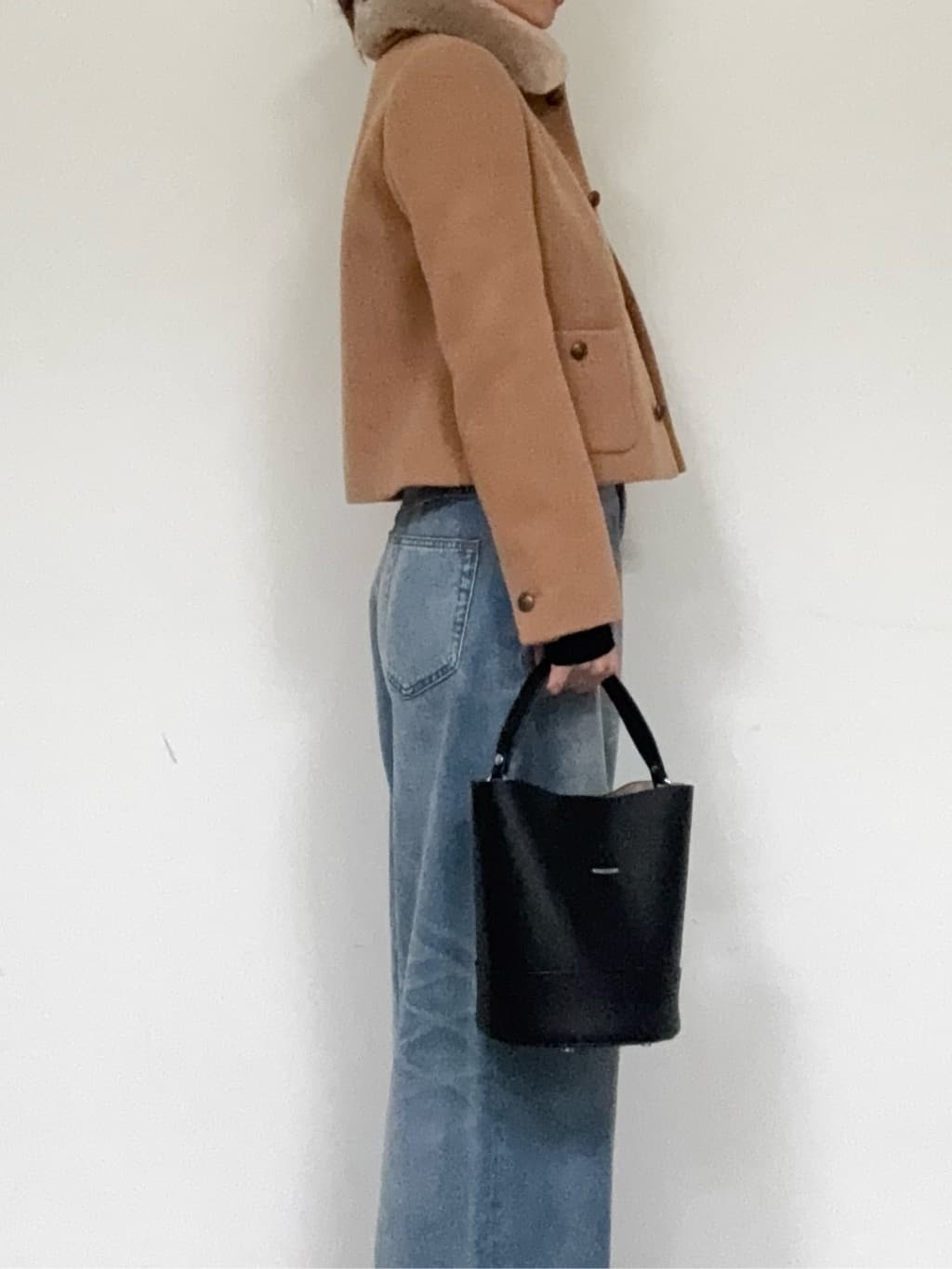 BUNさんの「DRESSTERIOR｜シュリンクレザーバケットBAG」を使ったコーディネート