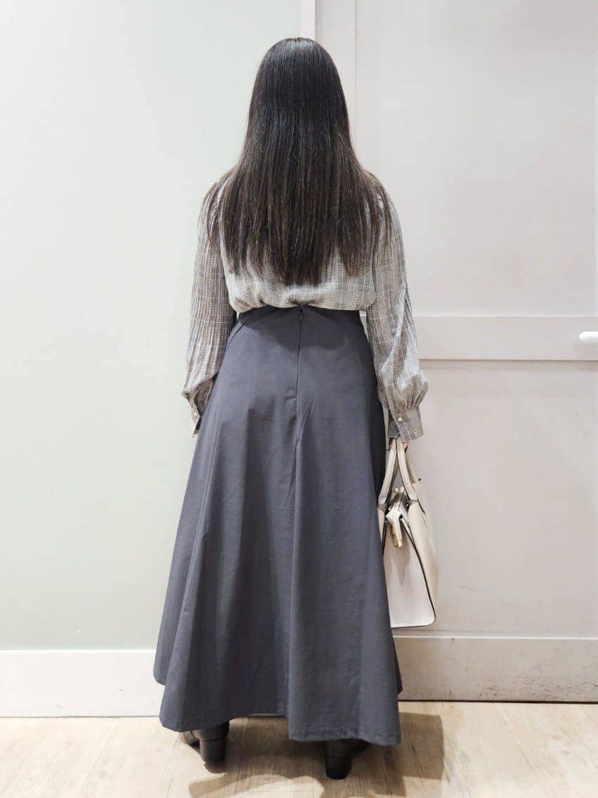 maiさんの「grove｜袖プリーツフロントフリルブラウス」を使ったコーディネート