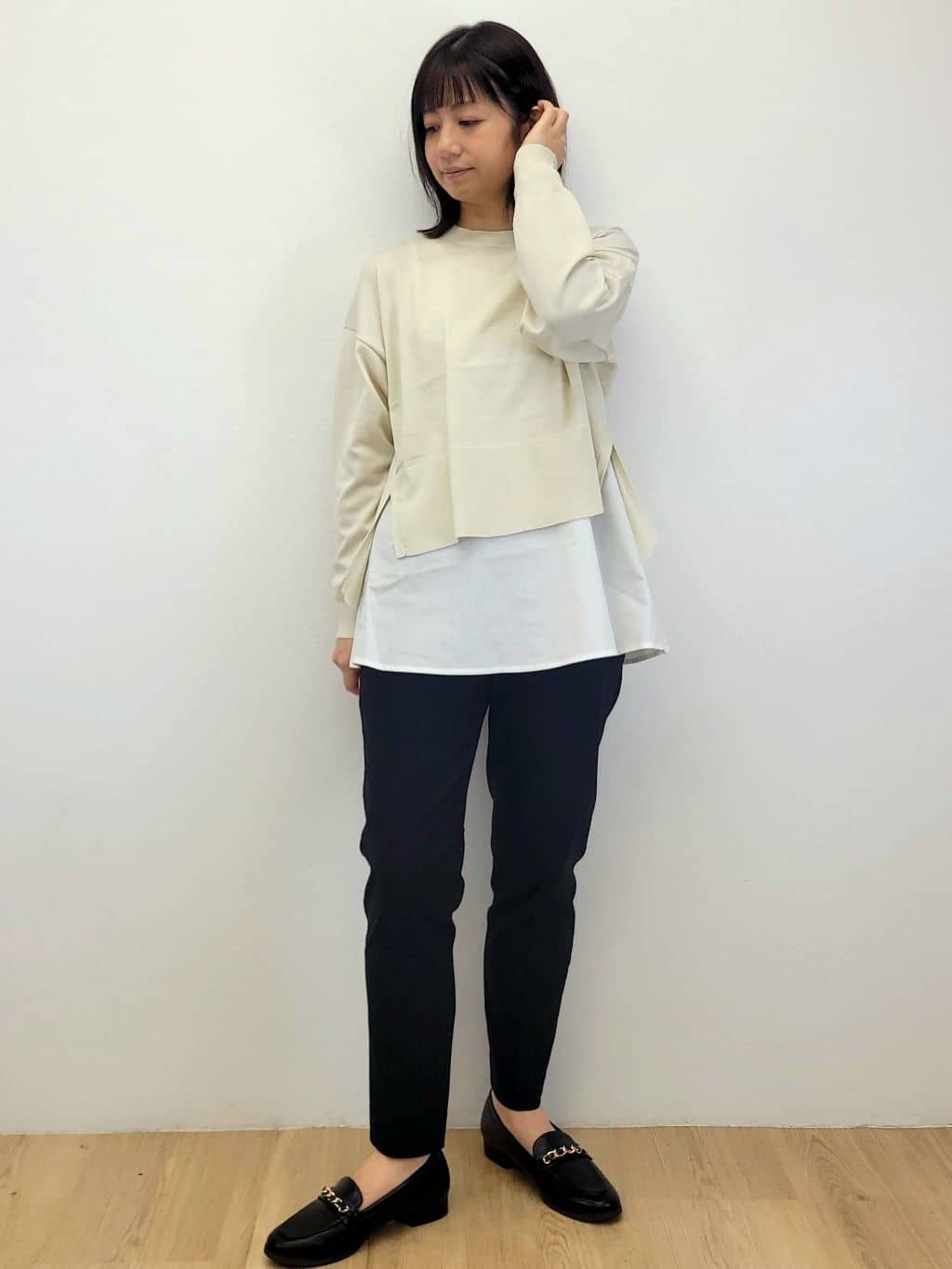 LISAさんの「OPAQUE.CLIP｜《ツインセット》リラクシーサイドスリットニット&times;ドッキングタンク【洗濯機洗い可】」を使ったコーディネート