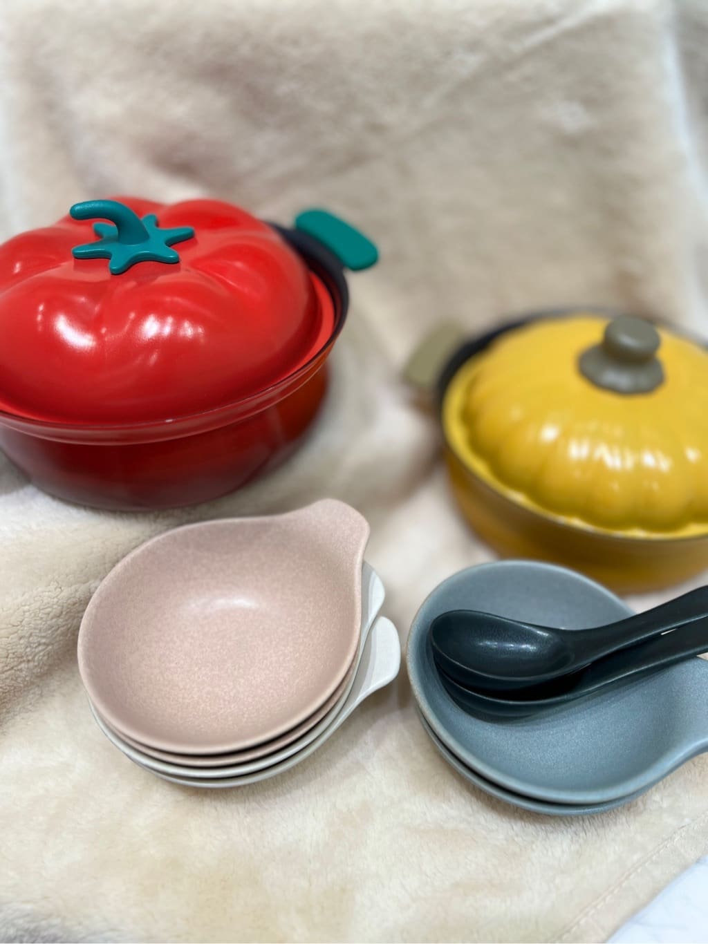 nagiさんの「212 KITCHEN STORE｜べジポ IH対応ミニ卓上鍋19cm かぼちゃ」を使ったコーディネート