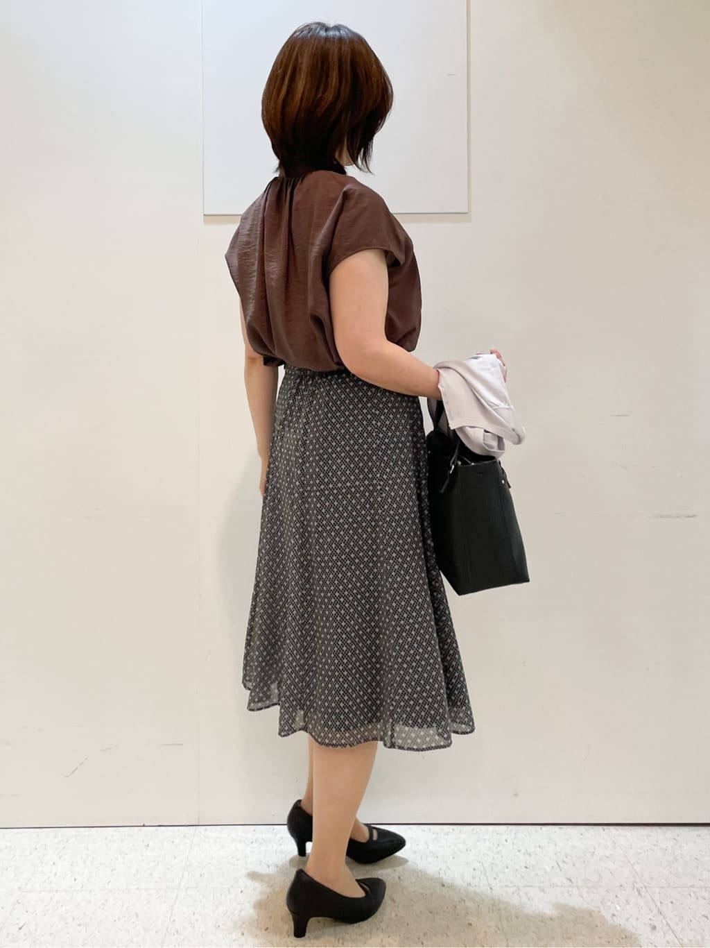 めいさんの「Reflect｜【二の腕さりげなくカバー】バンドカラーブラウス」を使ったコーディネート