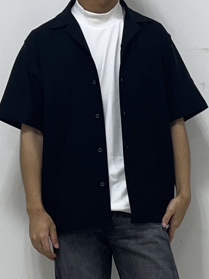 Hiroさんの「TAKEO KIKUCHI｜【COOL CITY WEAR】エアートール オープンカラーシャツ /接触冷感・通気性」を使ったコーディネート