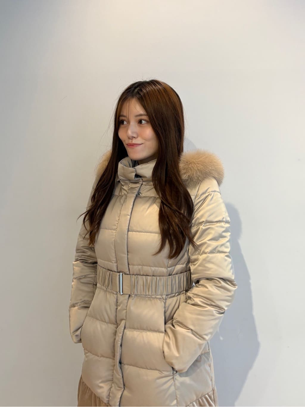 sayaさんの「COUP DE CHANCE｜【ミディ丈】ベルト付ダウンコート」を使ったコーディネート