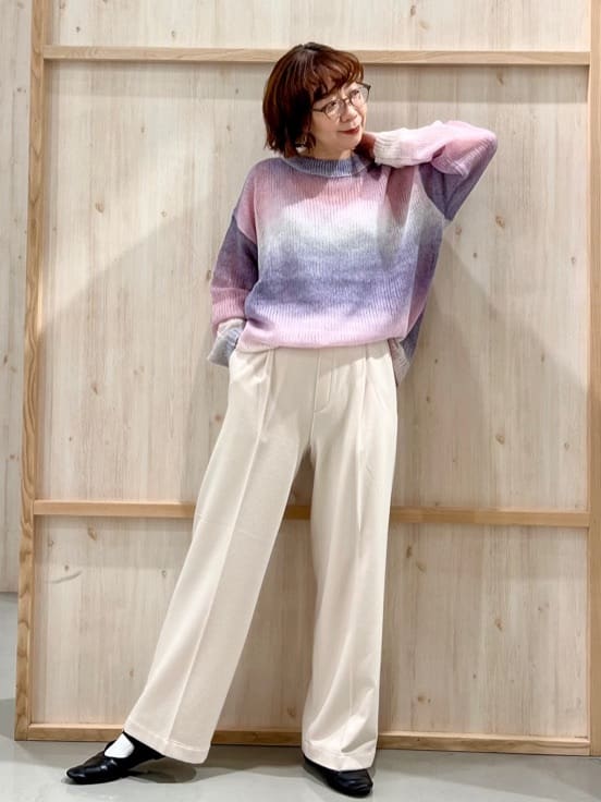 nakoさんの「THE SHOP TK｜スペースダイ透かし編みニット」を使ったコーディネート