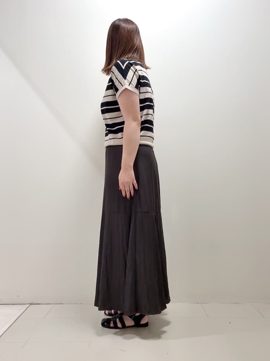 YUIさんの「UNTITLED｜【トレンド/ジレ】フェイクファーベスト」を使ったコーディネート