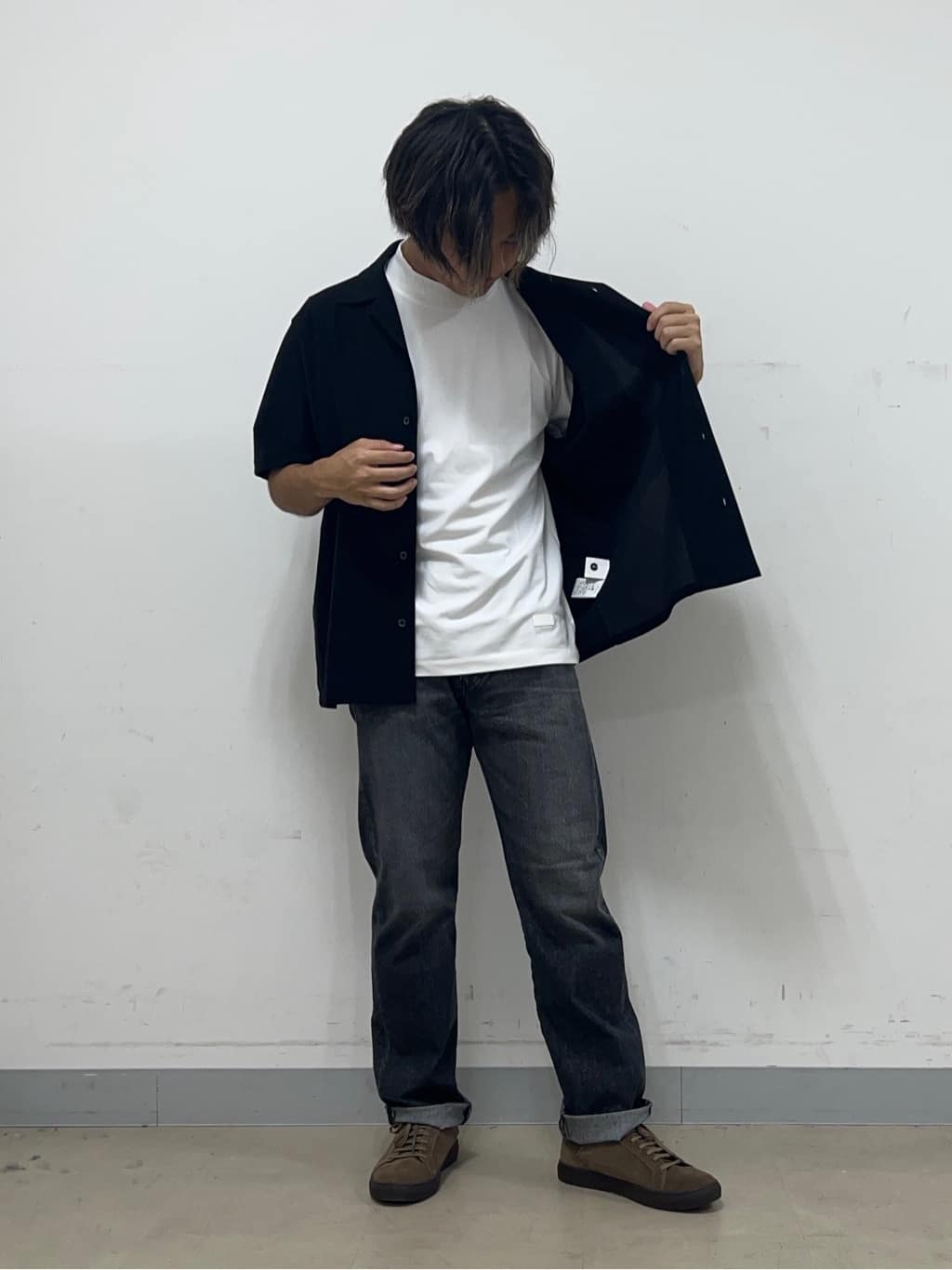 Hiroさんの「TAKEO KIKUCHI｜【COOL CITY WEAR】エアートール オープンカラーシャツ /接触冷感・通気性」を使ったコーディネート