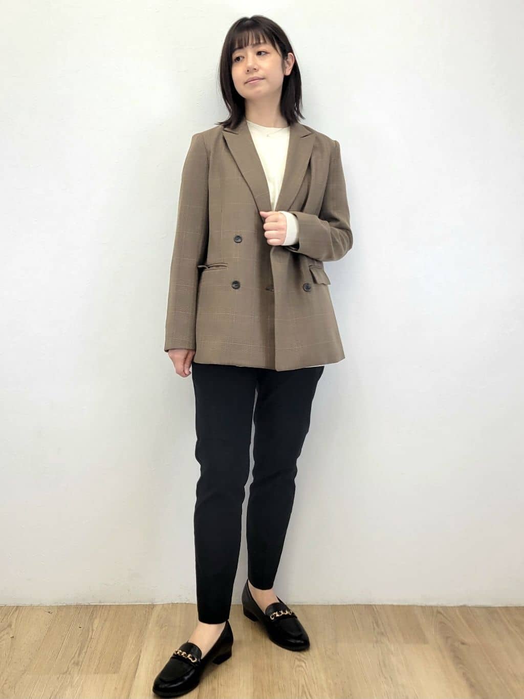 LISAさんの「OPAQUE.CLIP｜《ツインセット》リラクシーサイドスリットニット&times;ドッキングタンク【洗濯機洗い可】」を使ったコーディネート