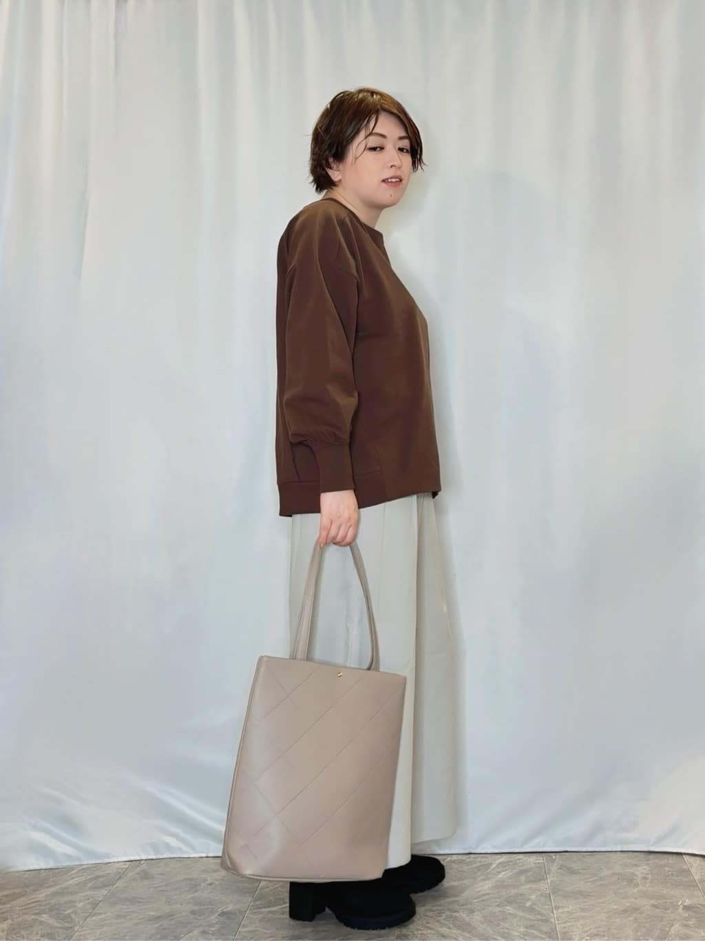 たみさんの「SHOO･LA･RUE｜ウエストまわりをすっきり魅せる デザインガウチョパンツ」を使ったコーディネート