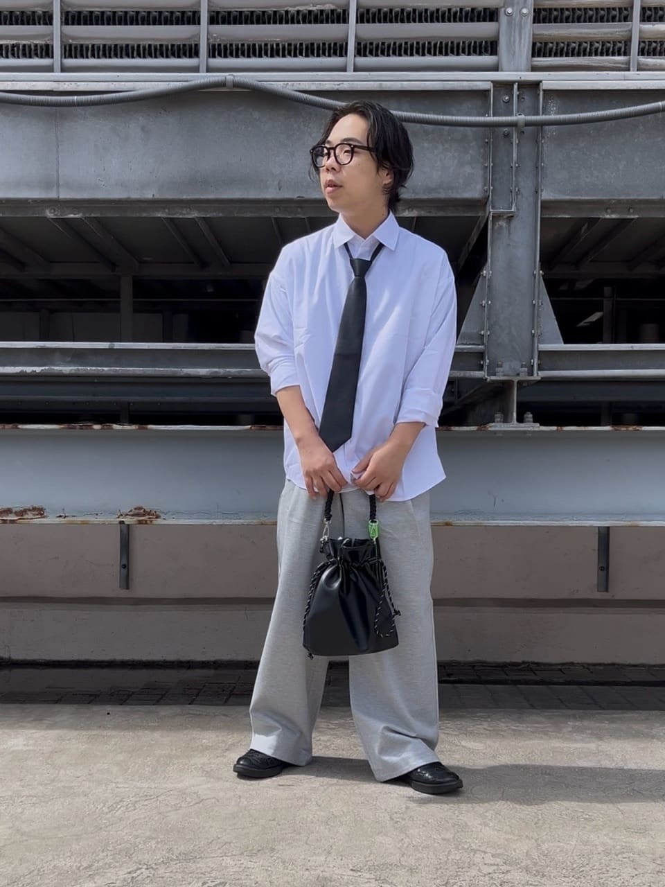 taigaさんの「tk.TAKEO KIKUCHI｜ADAMPATEK 別注 アソート巾着ショルダーバッグ」を使ったコーディネート