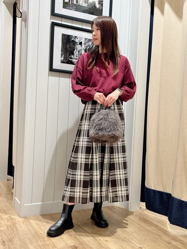 mihoさんの「Dessin｜【360度可愛い・洗える】バックヘンリーカットソー」を使ったコーディネート