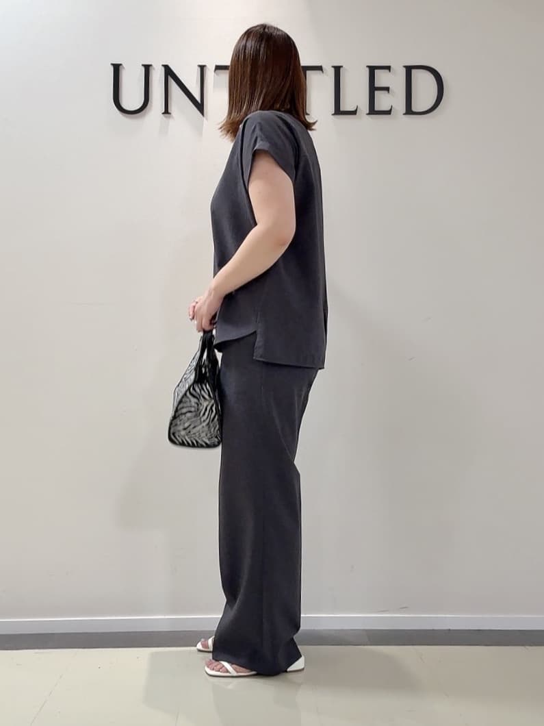 YUIさんの「UNTITLED｜【セットアップ可/はっ水/通勤】リラククール 半袖ブラウス」を使ったコーディネート