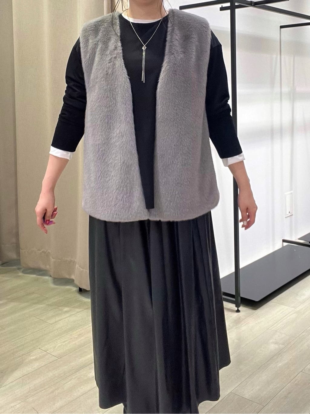 TOMOMIさんの「INDIVI｜ミンク調フェイクファージレ」を使ったコーディネート