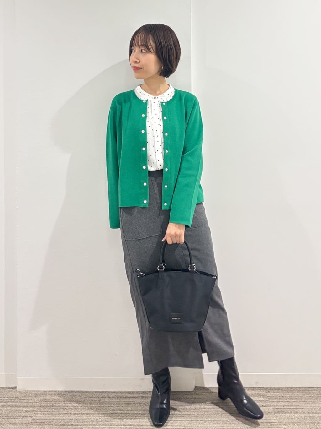 kumiさんの「OPAQUE.CLIP｜ストレッチダブルポケットタイトスカート【洗える】」を使ったコーディネート