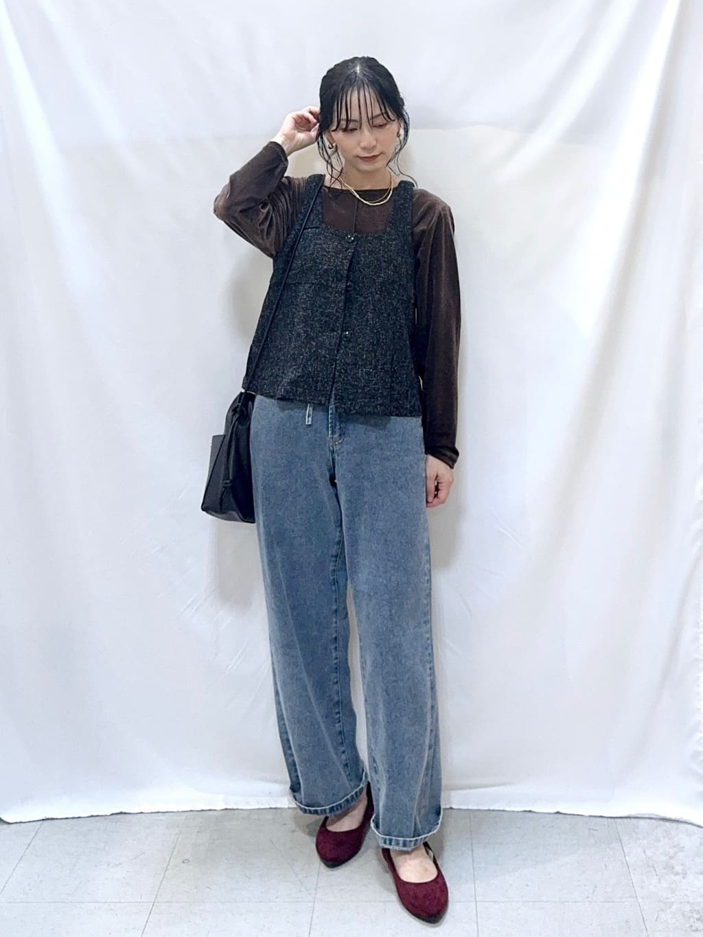 𝐇𝐢𝐫𝐨𝐦𝐢さんの「SHOO･LA･RUE｜【2点セット】着るだけで決まる クラシカルなツイード調セットアップ」を使ったコーディネート