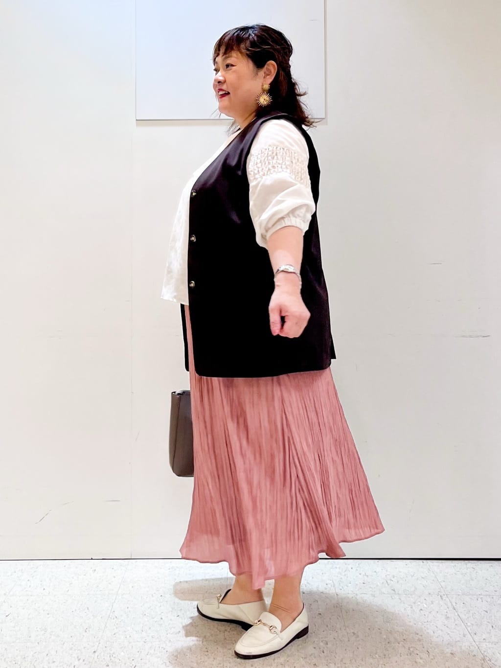 kimmyさんの「Reflect｜【E‐QUALITY／体型カバー】シアー&times;レースデザインプルオーバー」を使ったコーディネート