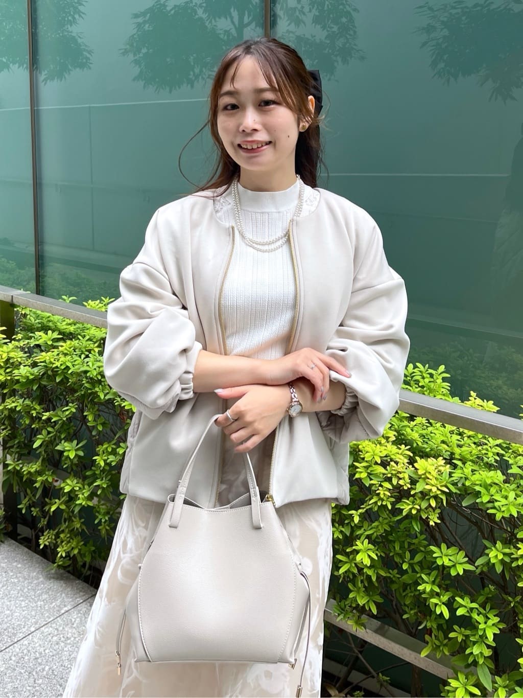 Saekoさんの「COUP DE CHANCE｜【手洗い可／日本製】フラワー柄プリントスカート」を使ったコーディネート