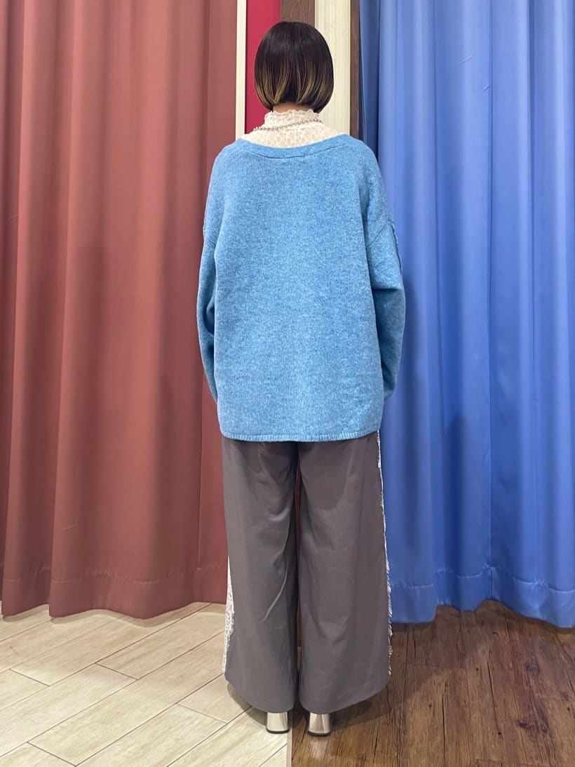 るるさんの「SHOO･LA･RUE｜【洗濯機可】ふわっと軽く羽織れる オーバーサイズカーディガン」を使ったコーディネート