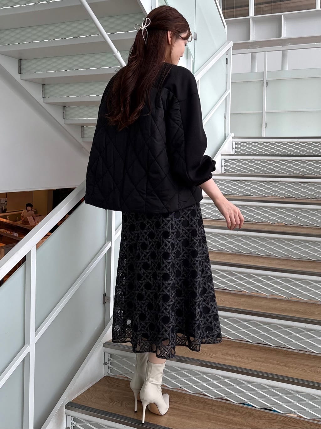 sayaさんの「COUP DE CHANCE｜【日本製】シアー刺繍のフレアースカート」を使ったコーディネート