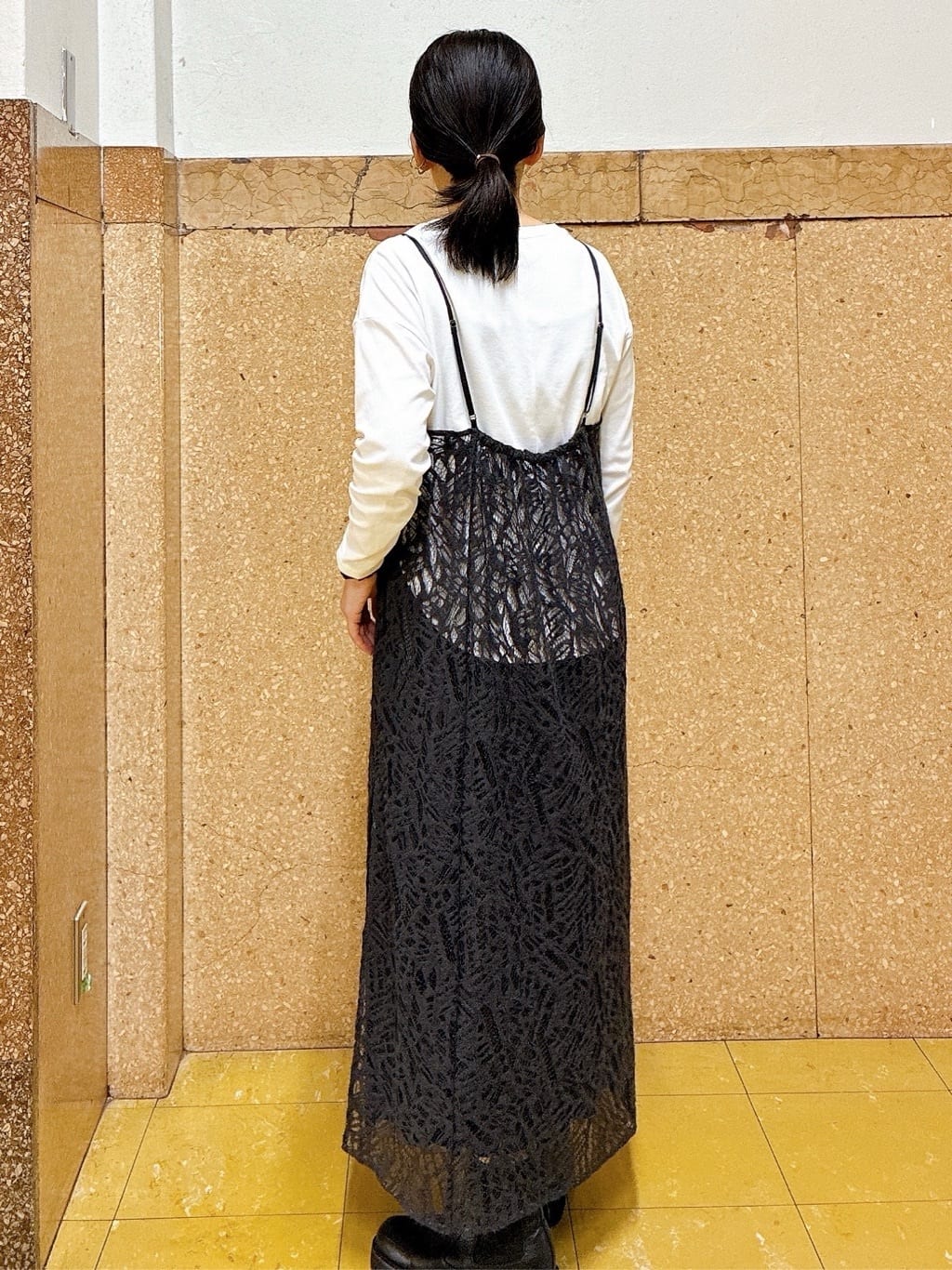 hattoriさんの「INDIVI｜【UVケア】プリントフォトロングTシャツ」を使ったコーディネート