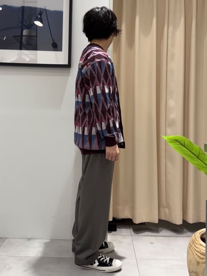 はさんの「THE SHOP TK｜【季節の変わり目に活躍】ニットカーディガン 選べる2デザイン(柄&無地)/洗濯機OK」を使ったコーディネート