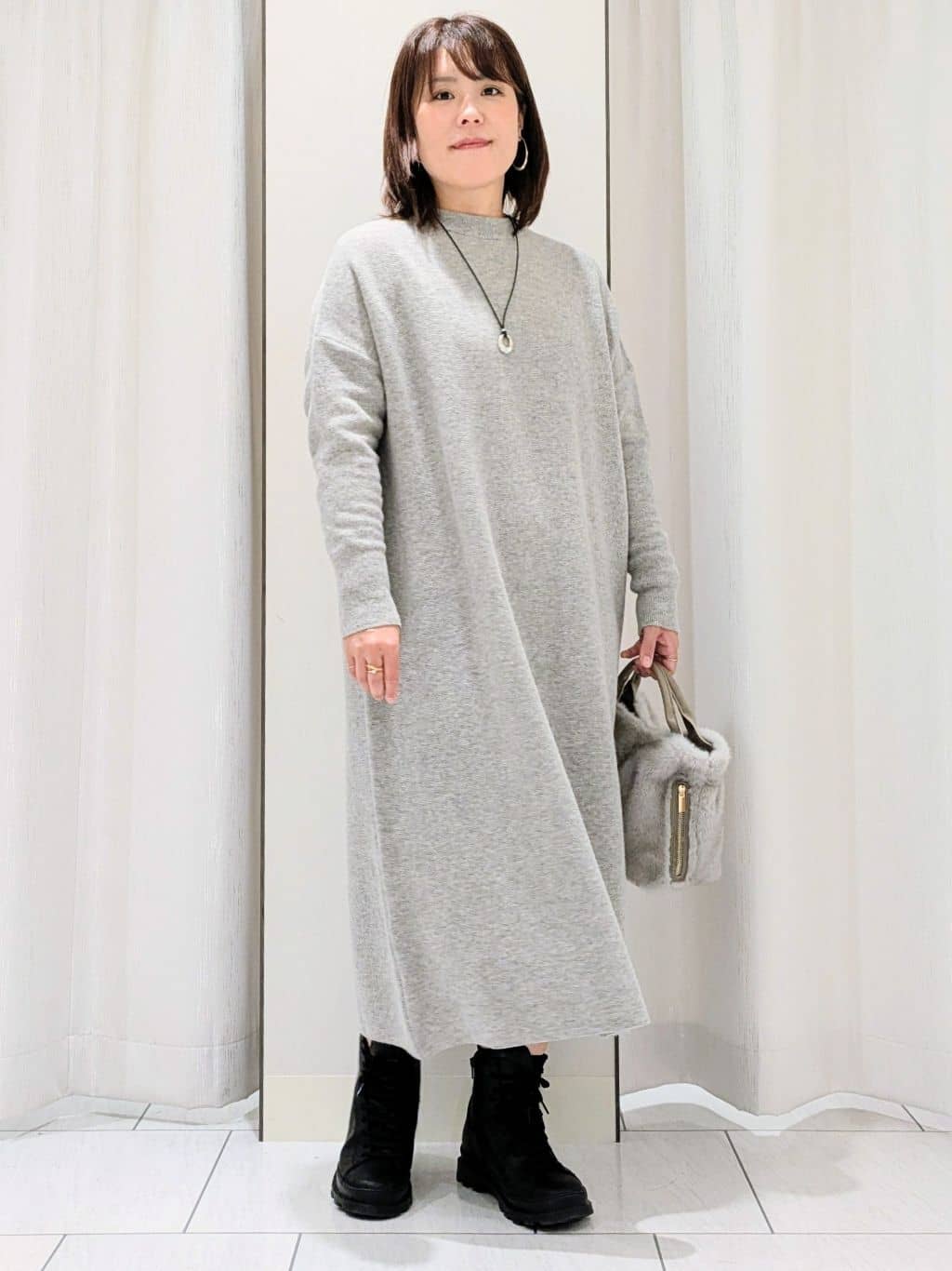 Onumaさんの「UNTITLED｜【ロング丈/ゆったりシルエット】テントライン ニットワンピース」を使ったコーディネート
