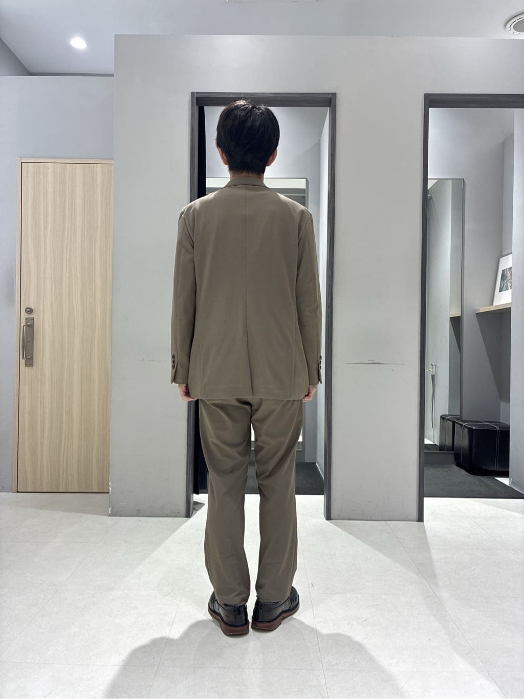 わいずみさんの「TAKEO KIKUCHI｜【360&deg;ストレッチ／セットアップ対応】None Of Stress ジャケット」を使ったコーディネート