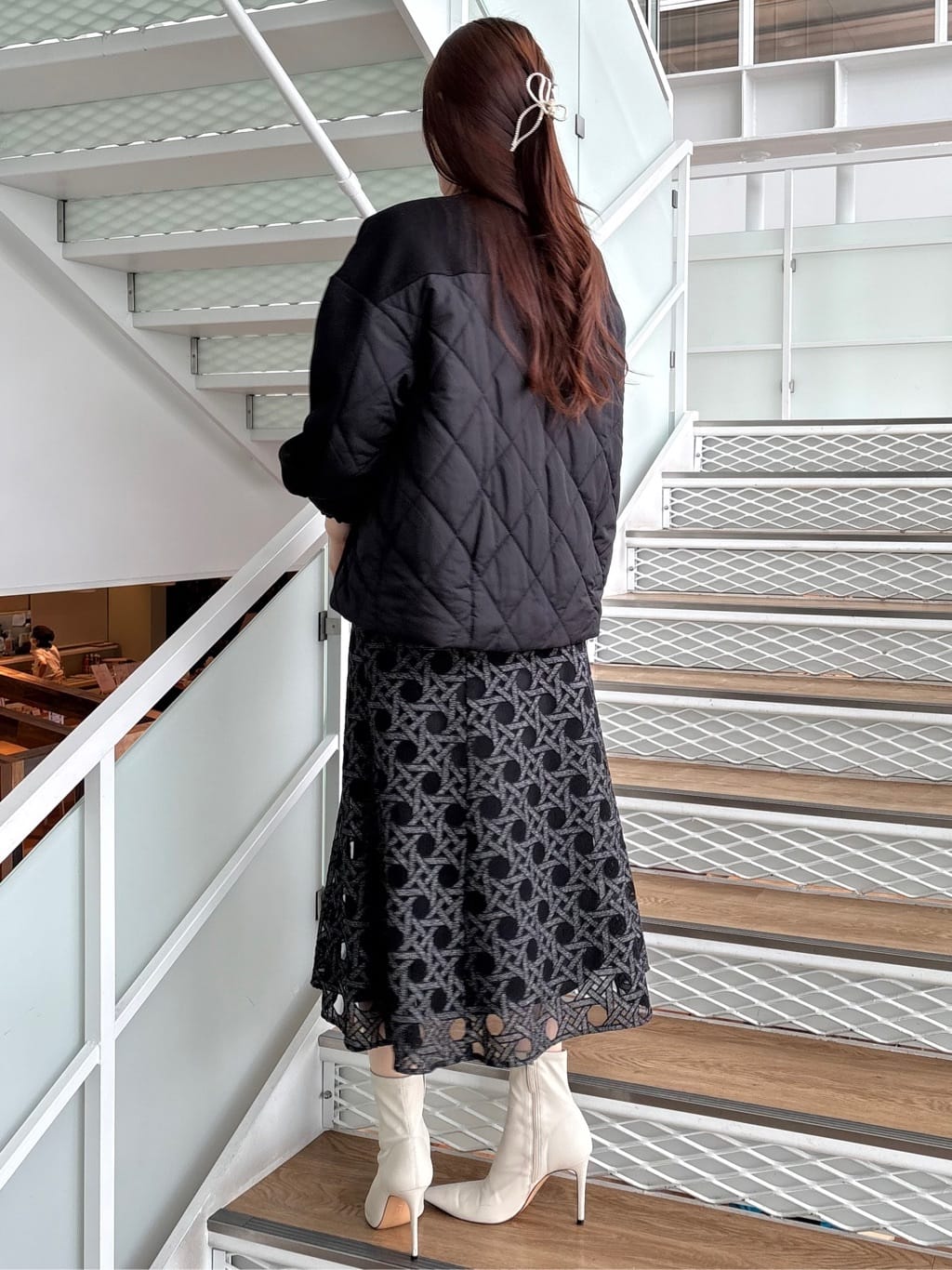 sayaさんの「COUP DE CHANCE｜【日本製】シアー刺繍のフレアースカート」を使ったコーディネート
