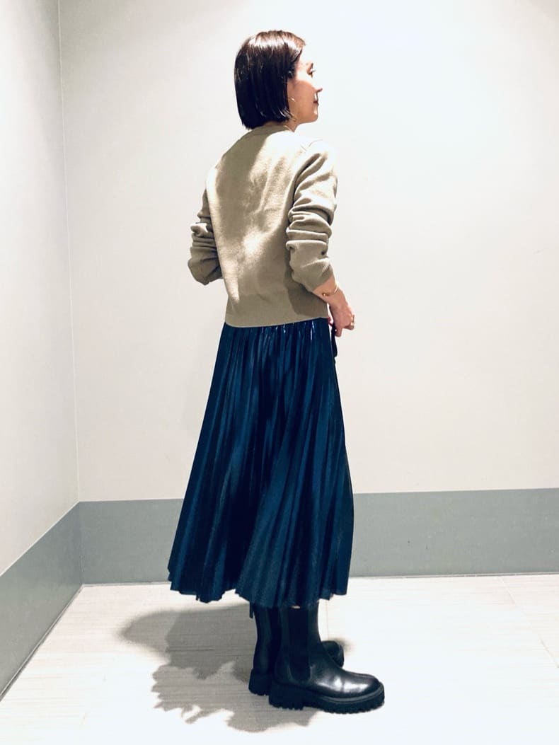 Furuさんの「DRESSTERIOR｜ミラノリブカーディガン」を使ったコーディネート