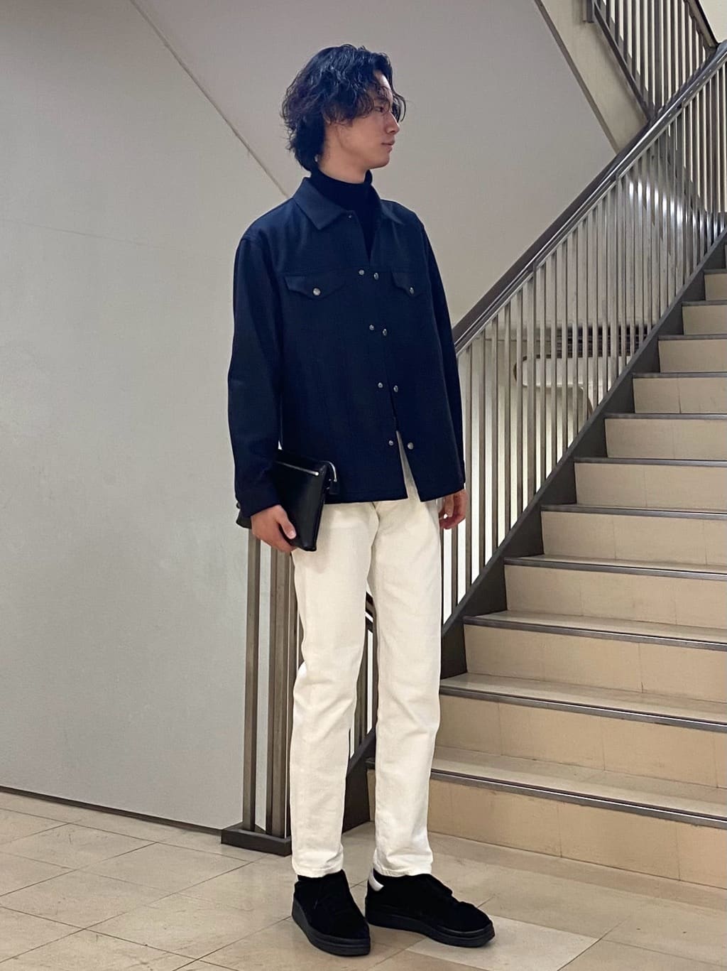ryuさんの「TAKEO KIKUCHI｜【Sサイズ～】ストレッチ デニム パンツ」を使ったコーディネート