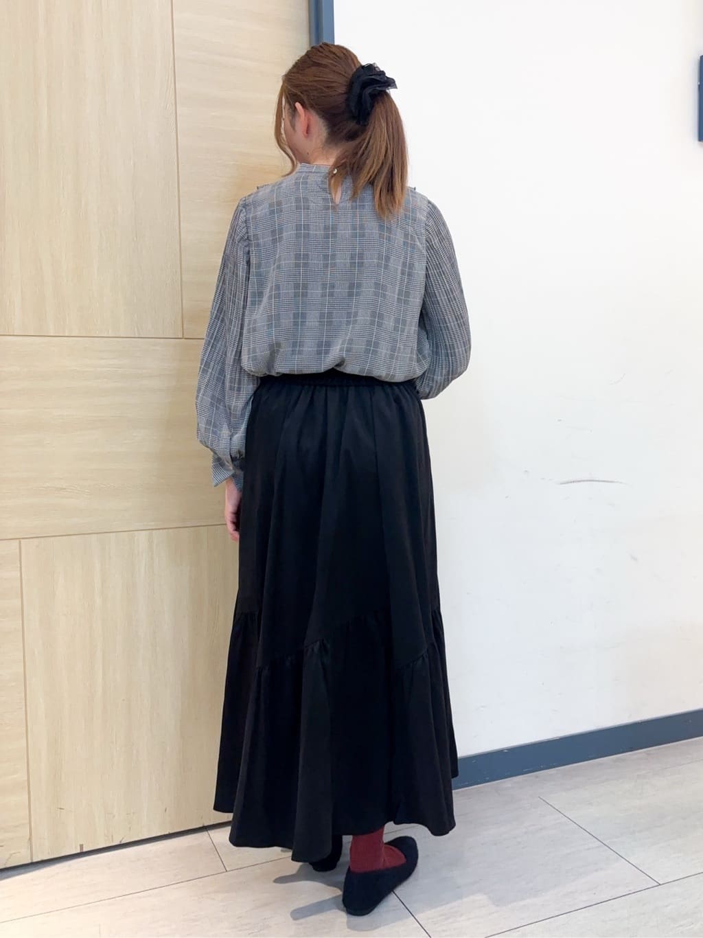 nanaさんの「grove｜袖プリーツフロントフリルブラウス」を使ったコーディネート