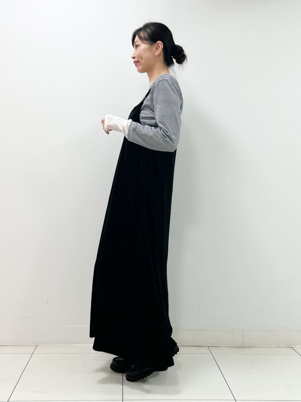 Kaiさんの「Dessin｜【前後2WAY/洗える】ベロアワンピース」を使ったコーディネート