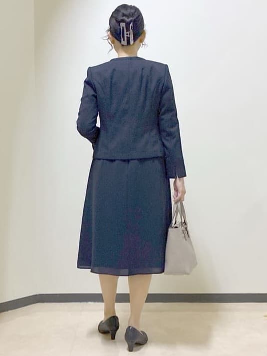  beni_gingerさんの「Reflect｜【チェーン長さ調節可】リーフパーツ&times;淡水パールネックレス」を使ったコーディネート