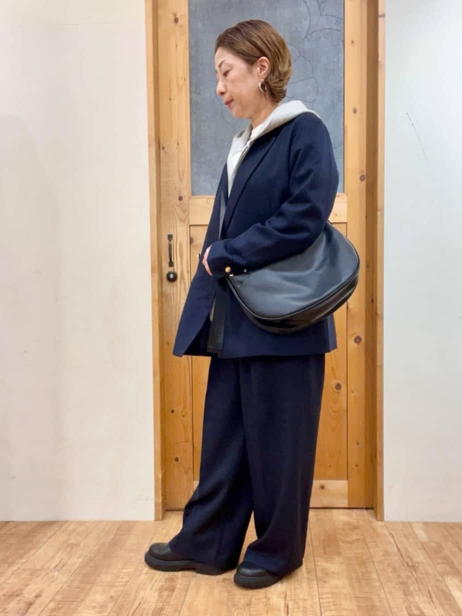 ゆみさんの「SHOO･LA･RUE｜グラフィックアソート ベーシックロンT」を使ったコーディネート