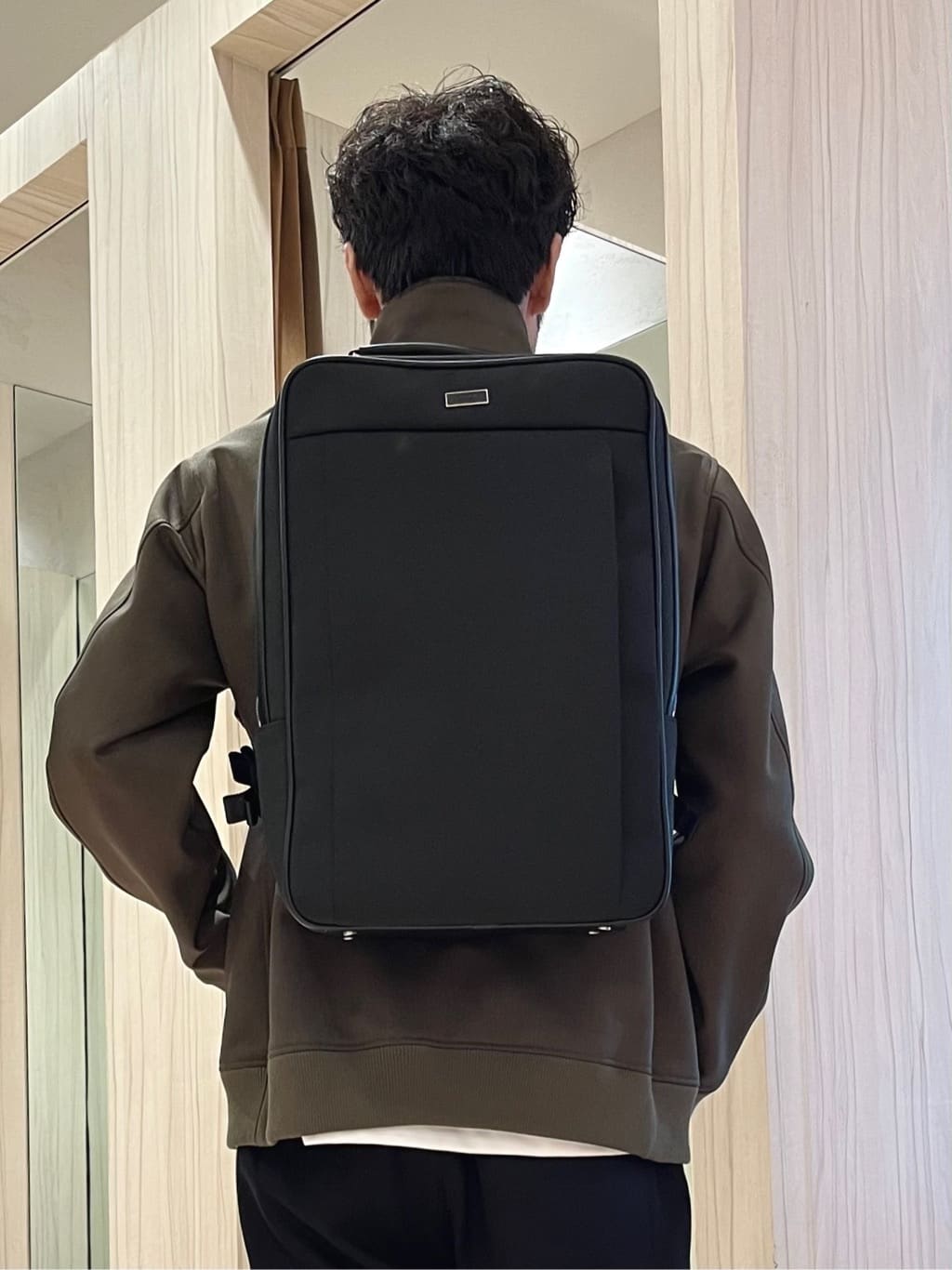 URAさんの「TAKEO KIKUCHI｜【JUST ONE LAYER】ダウンファブリック ジップアップ リブ ブルゾン」を使ったコーディネート