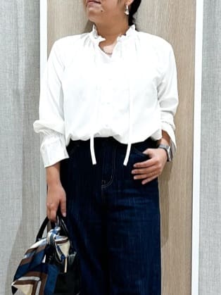 naoさんの「grove｜フリルカラーリボンブラウス」を使ったコーディネート