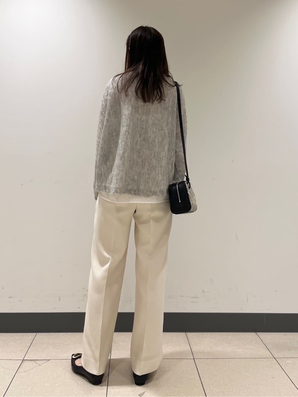 shokoさんの「INDIVI｜【キッドモヘヤ素材】ラウンドヘムニット」を使ったコーディネート