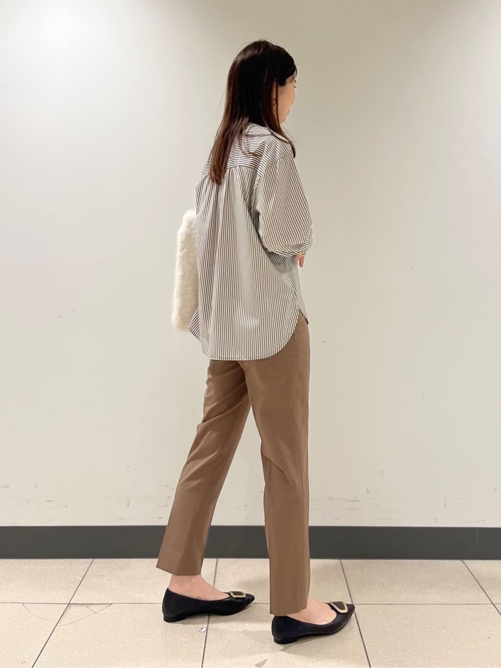 shokoさんの「INDIVI｜【褒められパンツ/ウール混】スティックパンツ」を使ったコーディネート