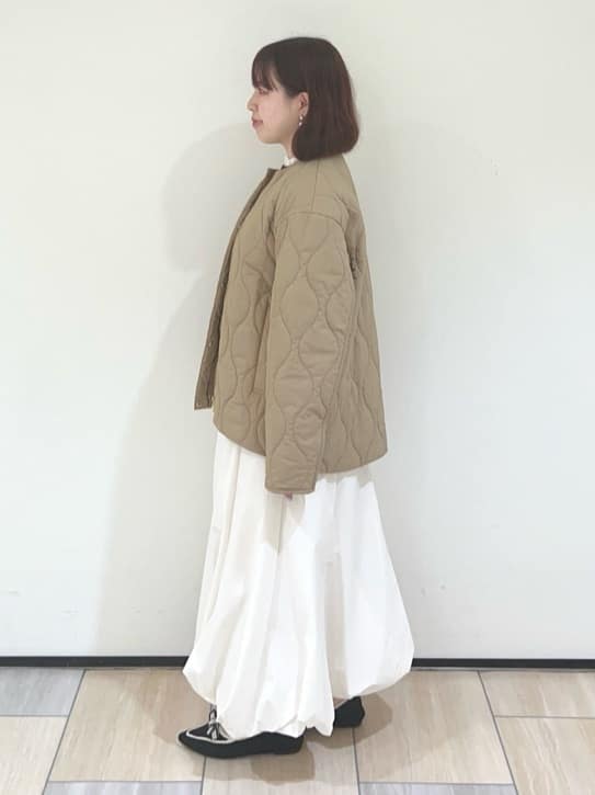 Mitsukiさんの「UNTITLED｜【フリル取り外し可/きれいめエレガント】フリルシャツレイヤード風ニット」を使ったコーディネート