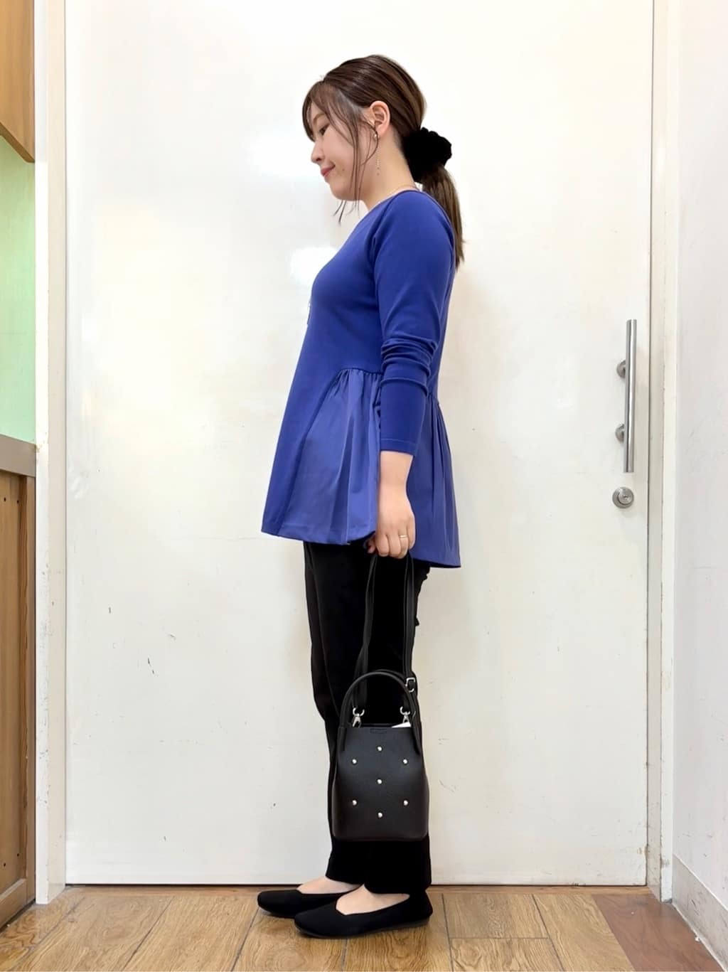 だいわさんの「SHOO･LA･RUE｜【洗濯機可/S-LL/体型カバー】異素材きりかえ Aラインニット」を使ったコーディネート