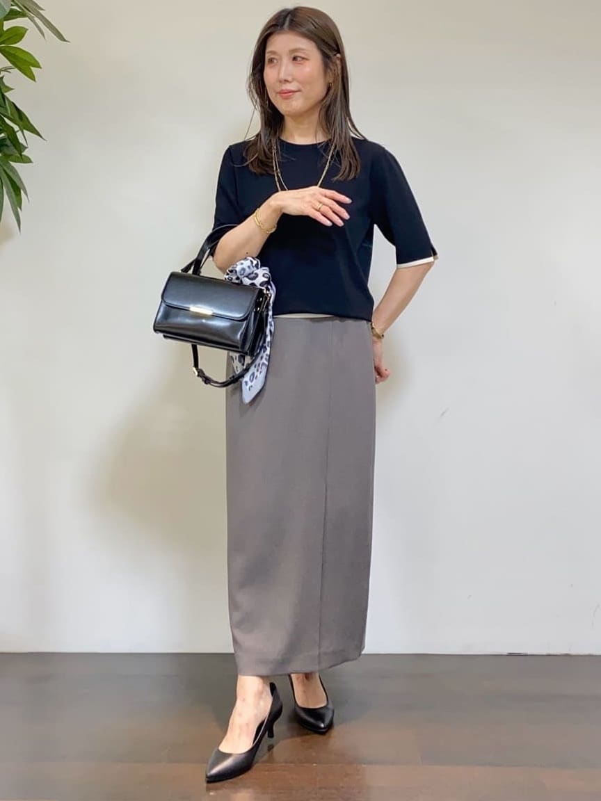 tomoさんの「UNTITLED｜【アンサンブル可/薄手】ベーシッククルーネックカーディガン」を使ったコーディネート