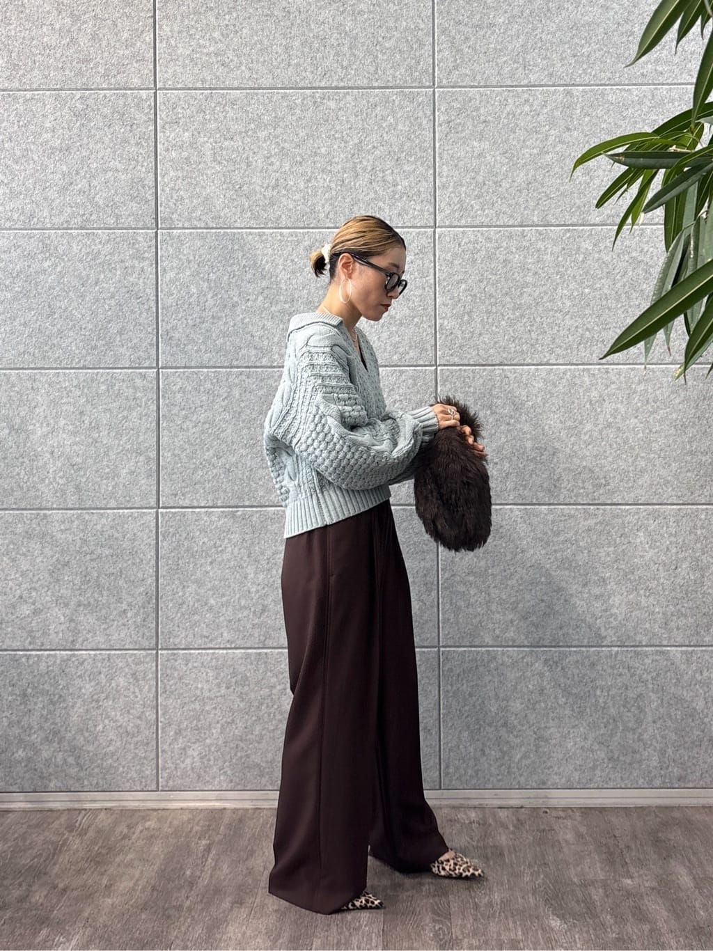 kotakiさんの「INDIVI｜スキッパーフォルムニット」を使ったコーディネート