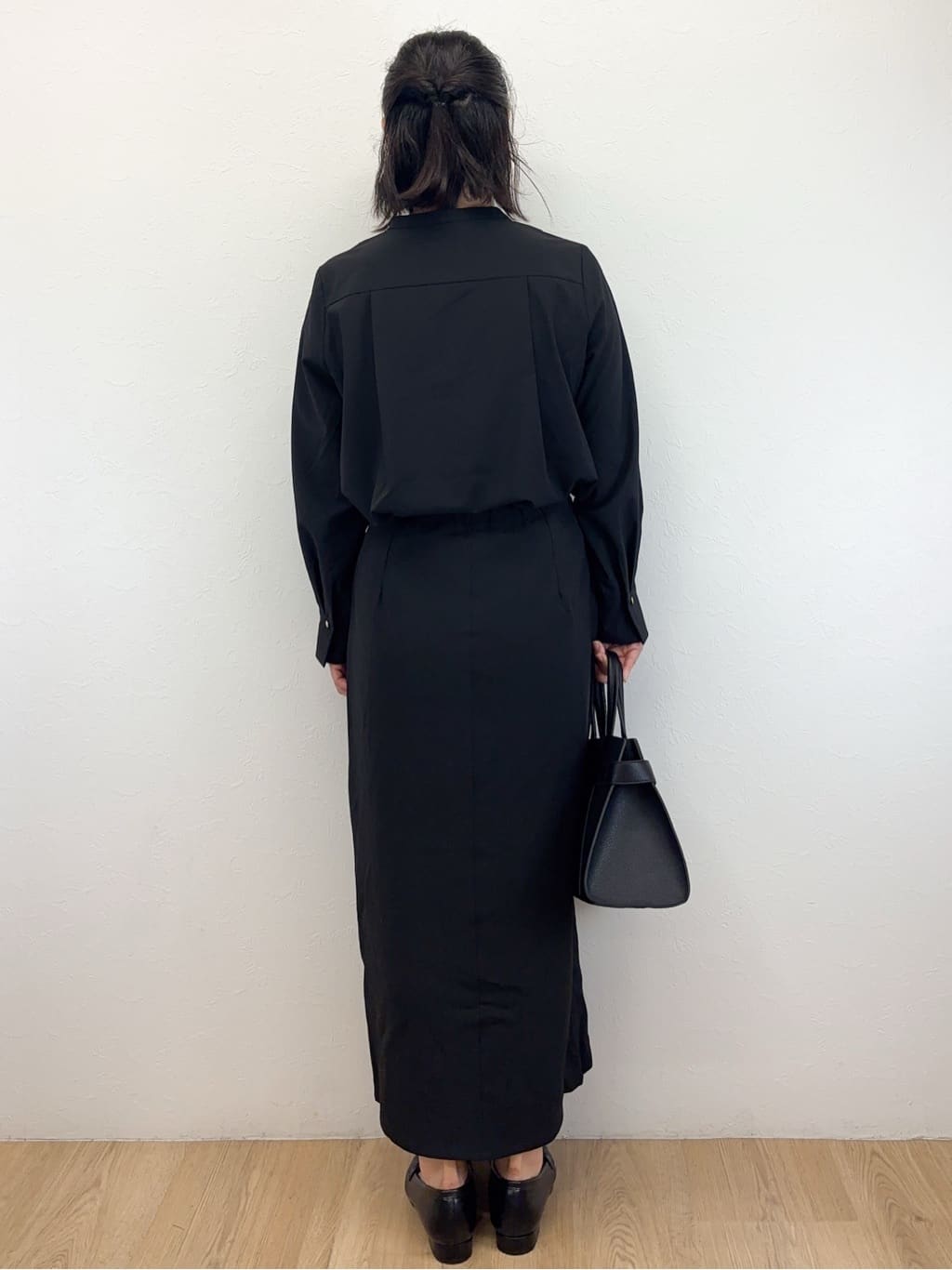 Takeさんの「OPAQUE.CLIP｜タックスキッパーブラウス【洗濯機OK】」を使ったコーディネート