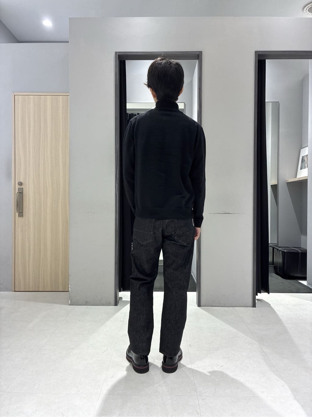 わいずみさんの「TAKEO KIKUCHI｜【尾州織】ショールカラー カーディガン」を使ったコーディネート