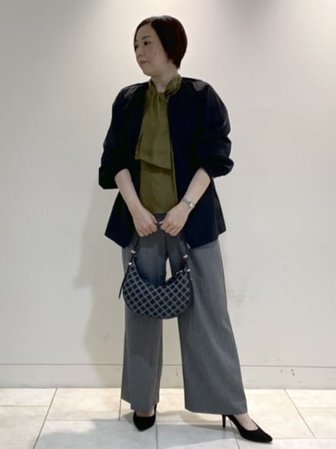 フミさんの「Reflect｜【パンツにもスカートにも合わせやすい◎】ライティブルゾン」を使ったコーディネート